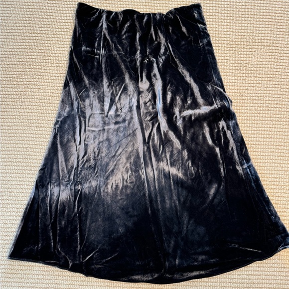J Crew Gwyneth slip skirt velvet - sz L - black (more like dk grey) - exc cond - Picture 3 of 7